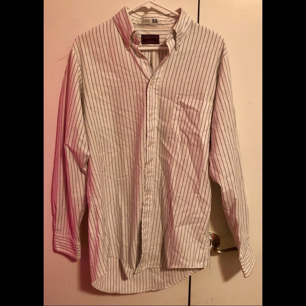 Men’s button up dress shirt
